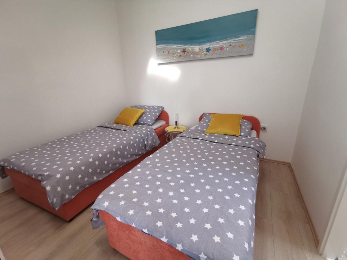 Apartmani Koin Medulin Exterior foto